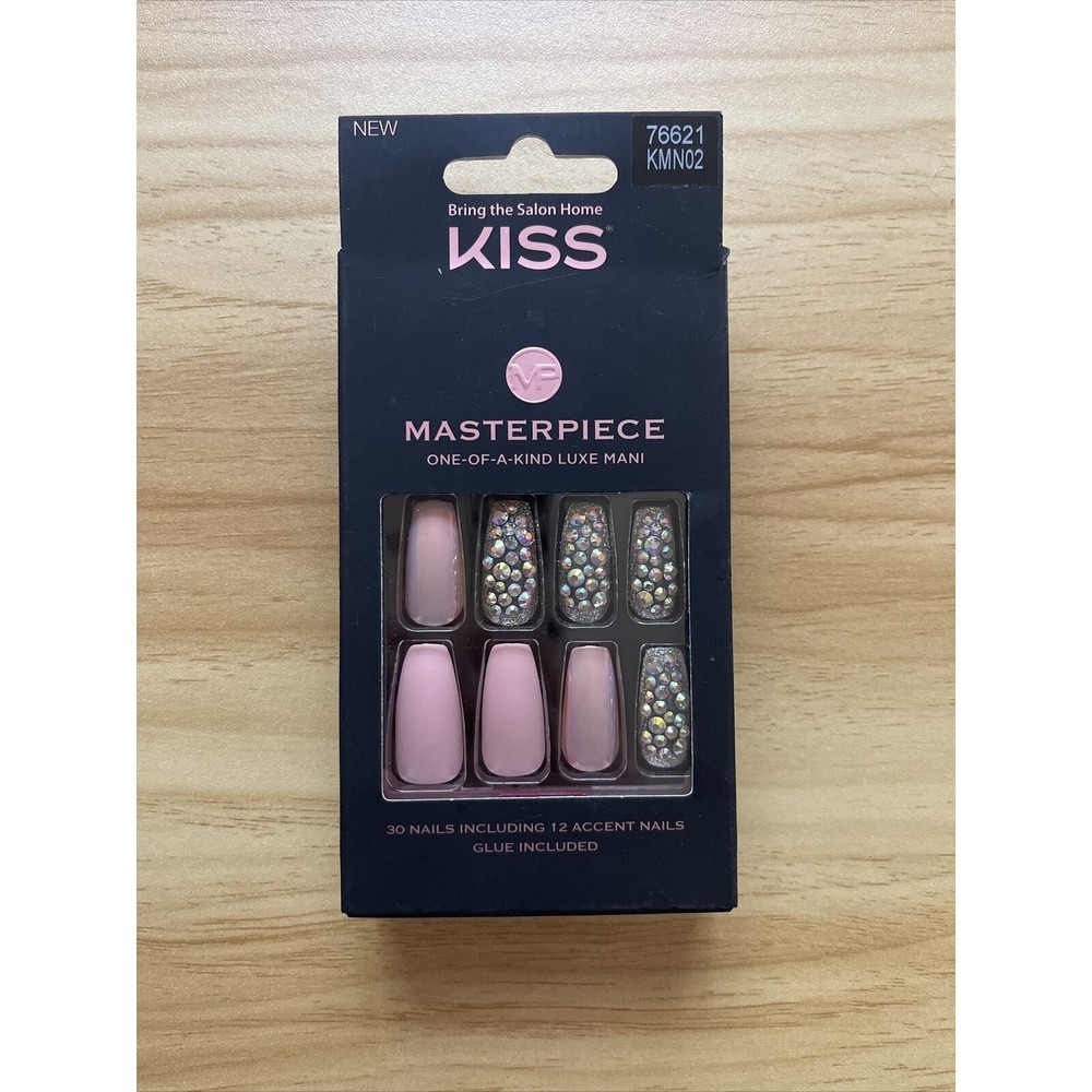 New Kiss Masterpiece Press On Nails Pink Bling Silver Rhinestone 76621 KMN02